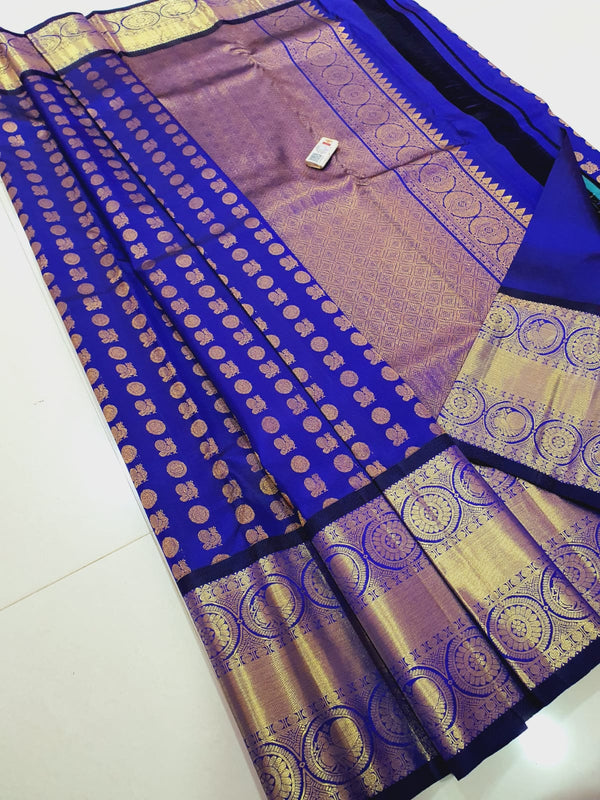 Kanchipuram Saree: Timeless Elegance Woven with Tradition: Discover the  Enchanting Allure of Best Kanchipuram Sarees - The Economic Times