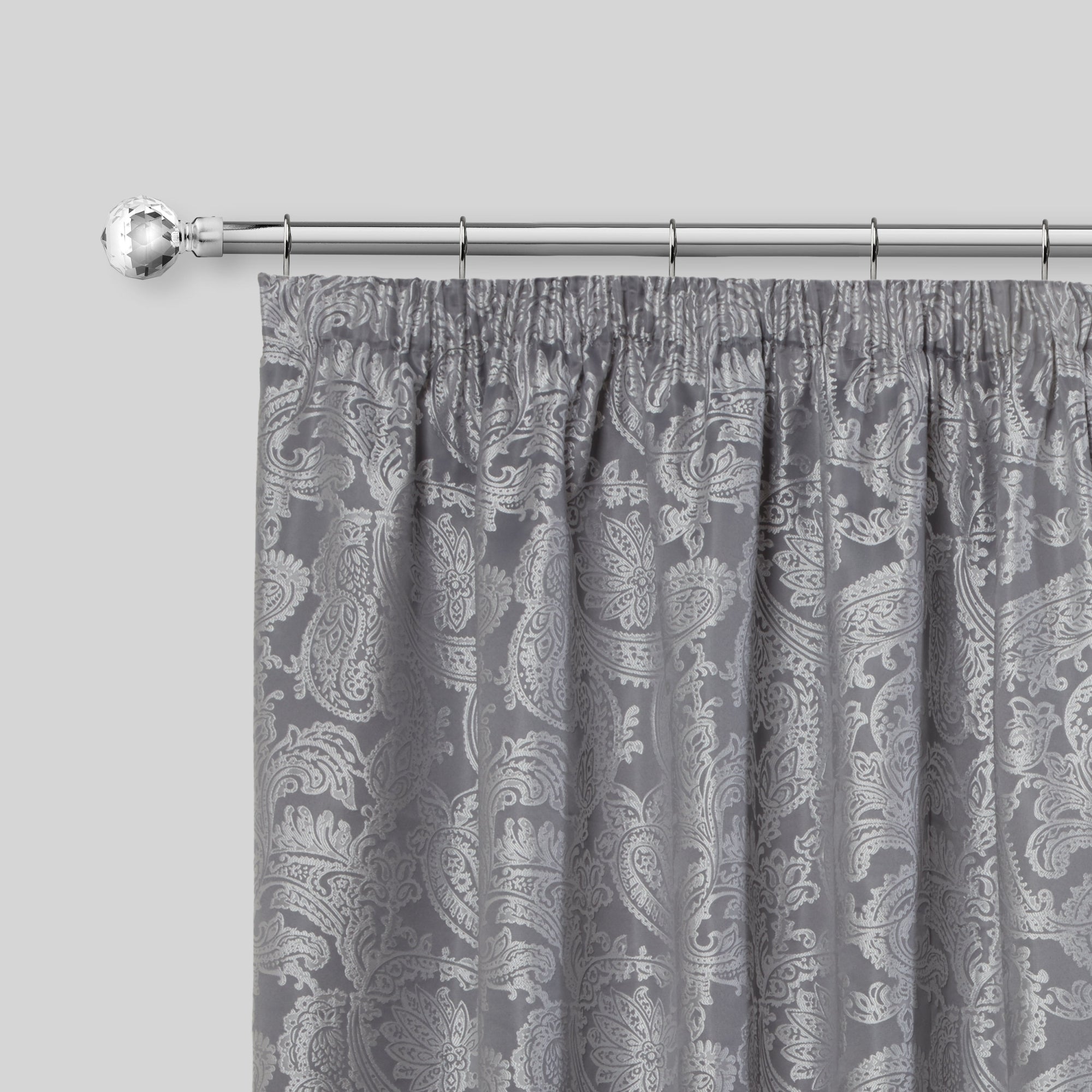 Crystal - Extendable Curtain Pole with Rings and Pair of End Finials in Chrome - 1.6 - 3m