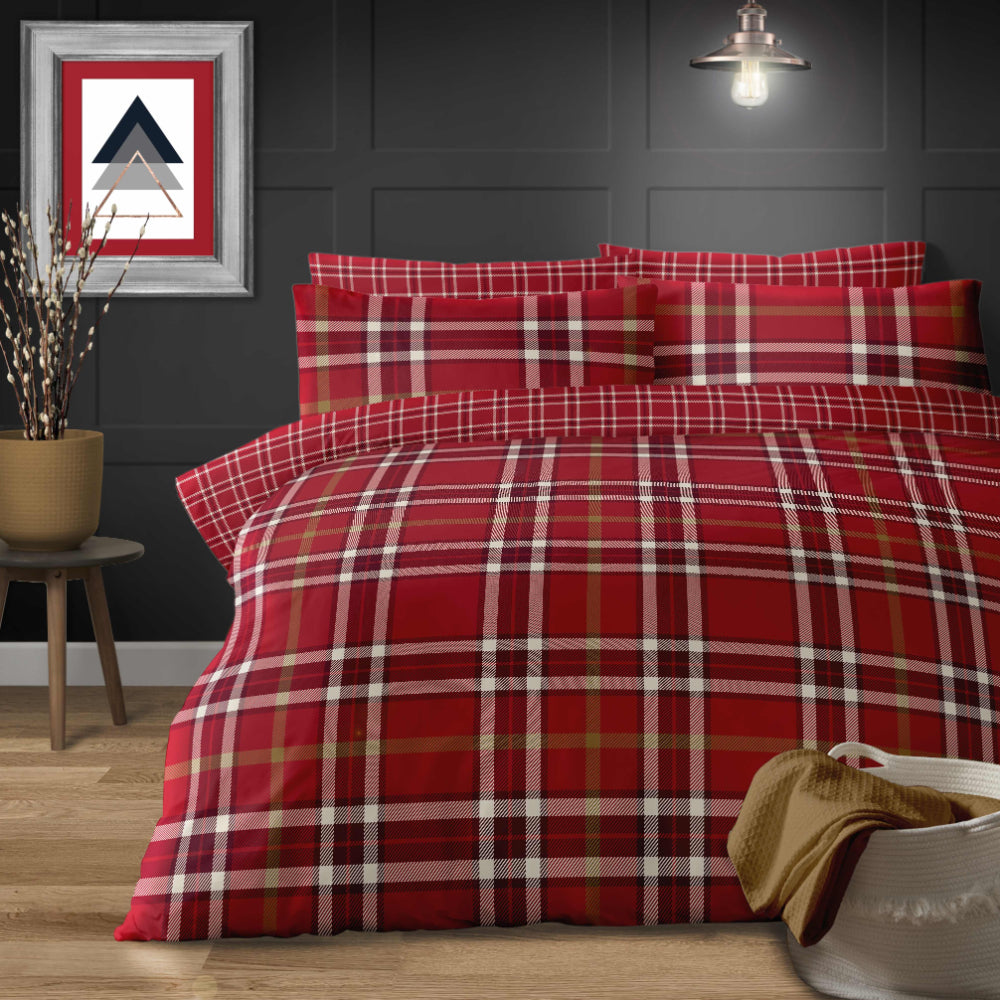 Lewis’s Farham Brushed Cotton Duvet Set - Red - Single  | TJ Hughes