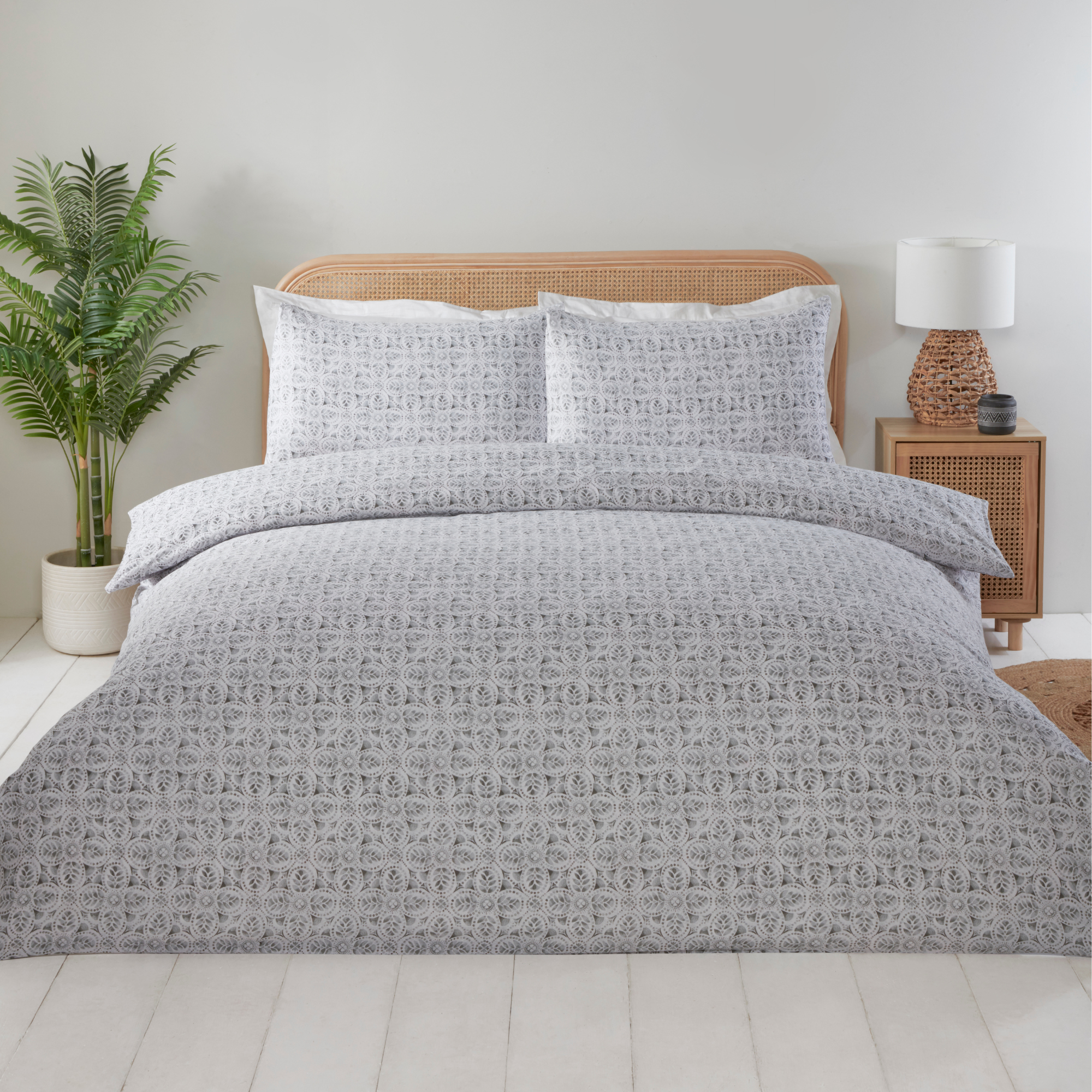 Lewis’s Ovie Duvet Set - Grey - Double  | TJ Hughes