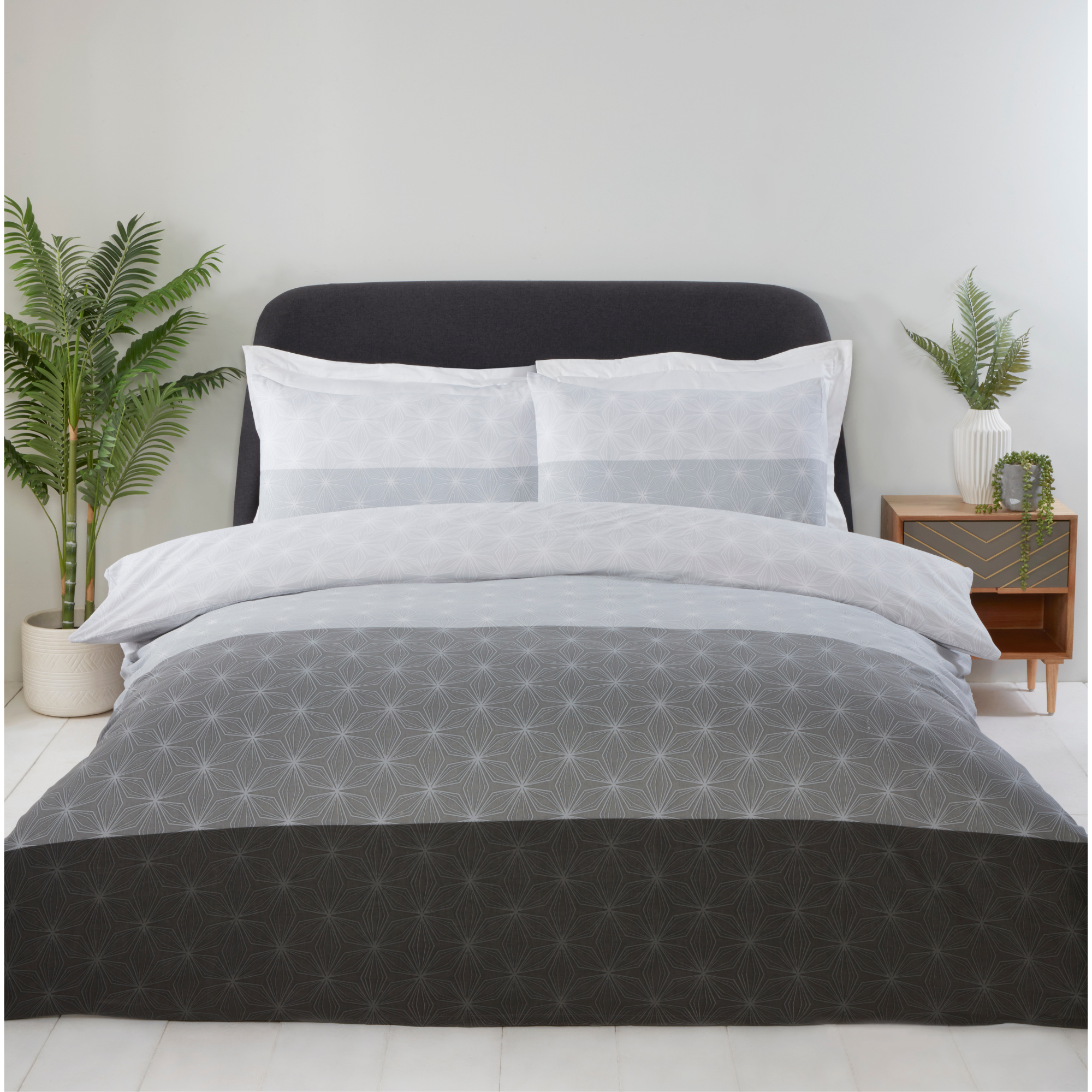 Lewis’s Raya Duvet Set - Grey - Double  | TJ Hughes