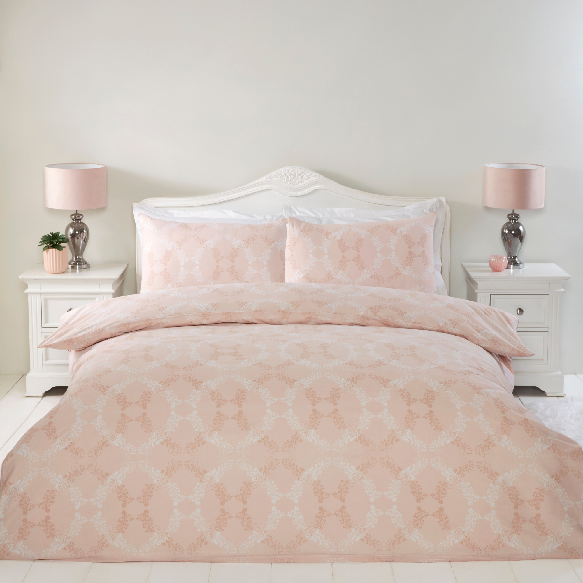 Lewis’s Versailles Duvet Set - Pink - Single  | TJ Hughes