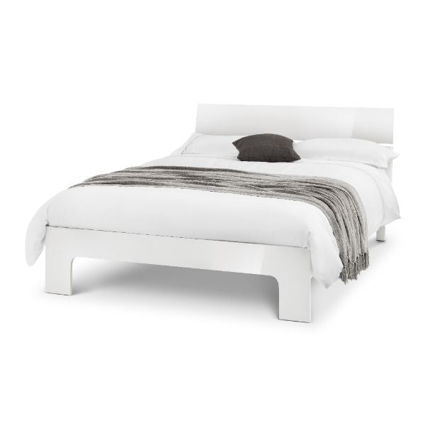 Manhattan Bed Double 135cm White - Julian Bowen  | TJ Hughes