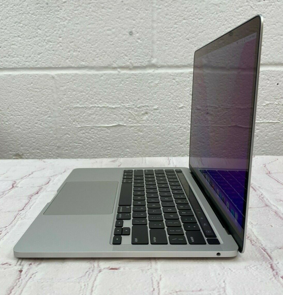 MacBook Pro 13-inch Core i5 2.3GHz Touch Bar 8GB / 512GB (Silver