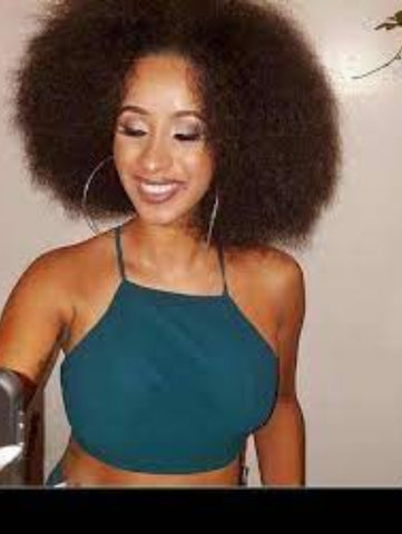 cheveux afro naturels longs cardi B