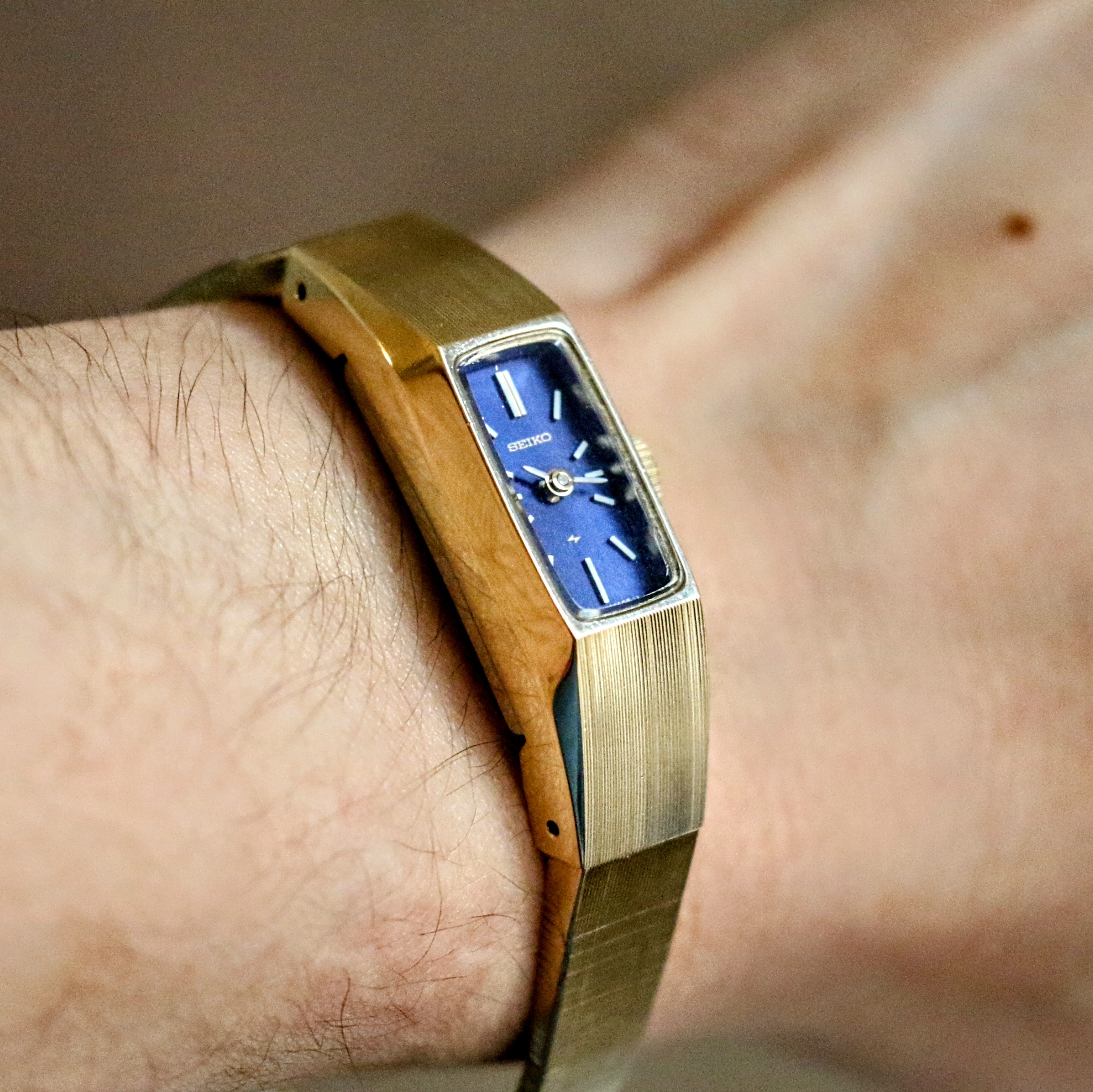 1973 SEIKO Ladies Watch Ref. 1520-3570 Rectangle Tank Case Wristwatch –  SECOND HAND HOROLOGY