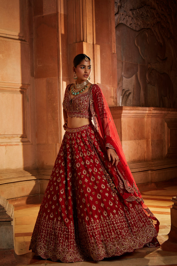 Red Satin Designer Bridal Lehenga at Rs 5500 in Kolkata | ID: 17820056948