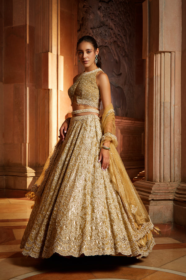 Gold Silk Tissue Lehenga Set Design by Priti Prashant at Pernia's Pop Up  Shop 2024