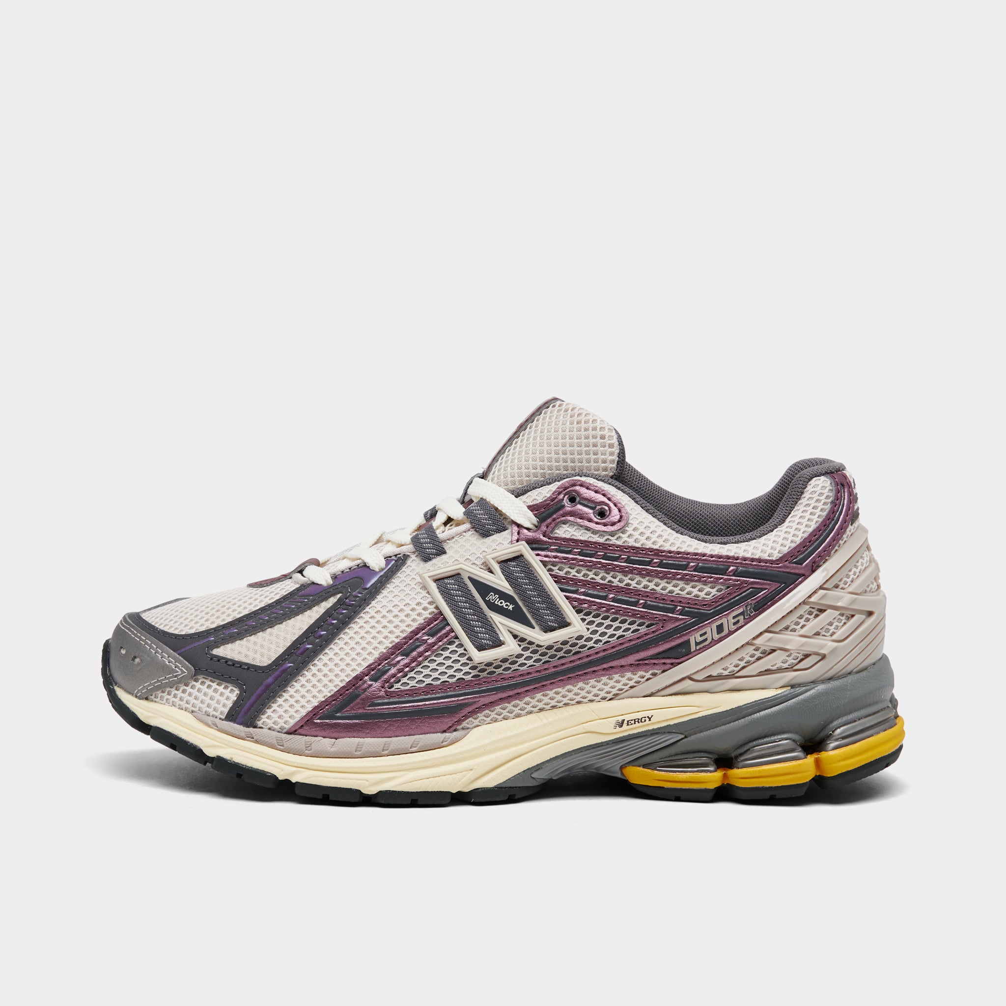 New Balance M1906RRA Licorice / Moonbeam