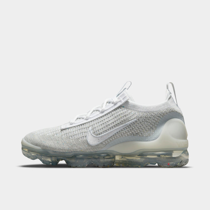 womens vapormax black and white