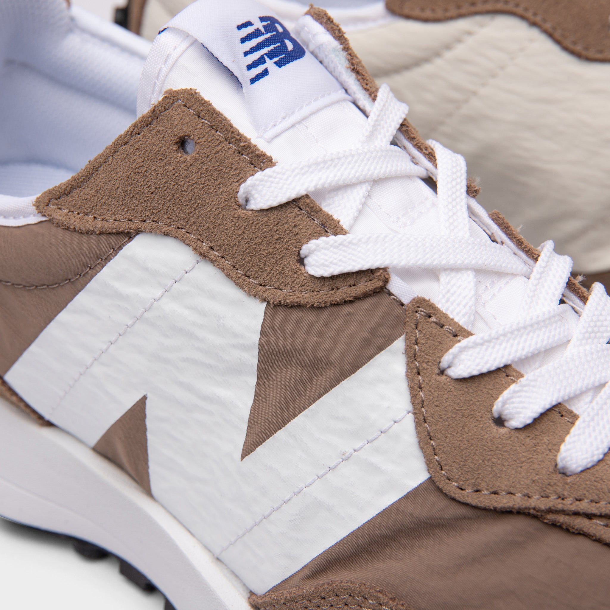 New Balance MS327LK1 / Mushroom