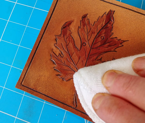 Always buff the top surface after dyeing your leather to remove surface residue