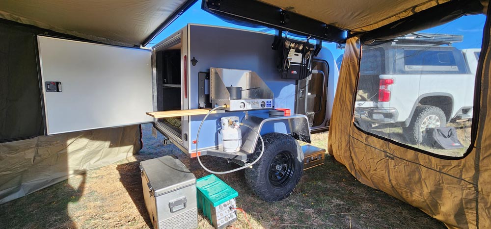 Essential Accessories for Off-Road Camper Trailers: Maximize Your Adventure!