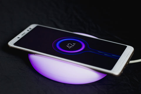 Cager Smartphone Wireless Charger from Sunny Stores