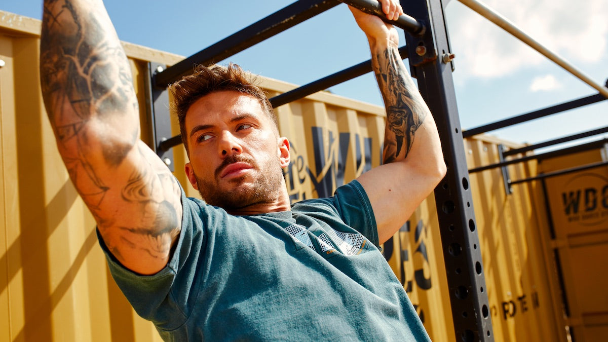 man doing pull ups