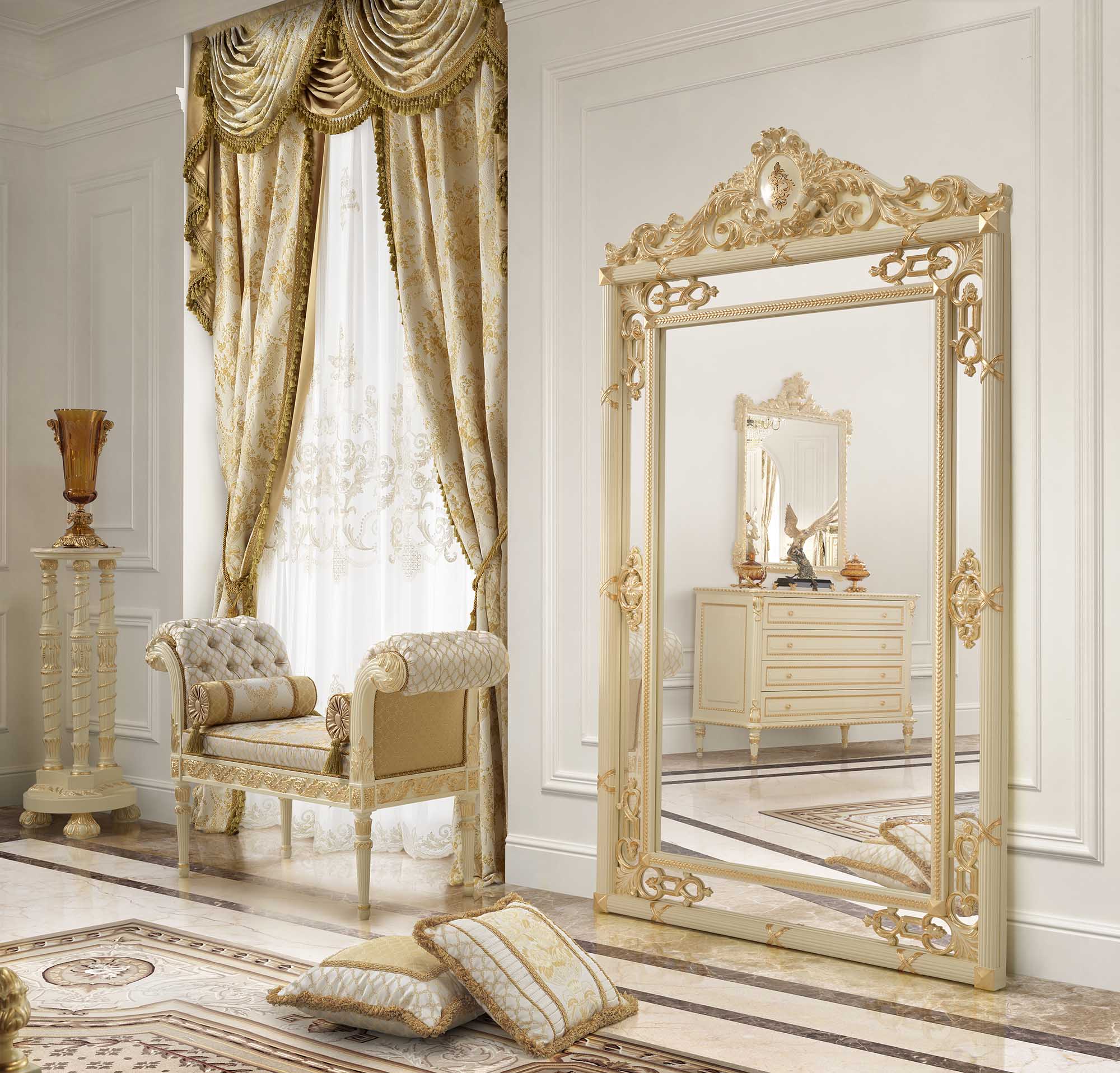 Elevating Interiors with Modenese Luxury Clocks and Mirrors