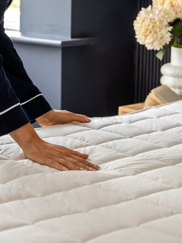 Dreamland electric mattress cover on a mattress