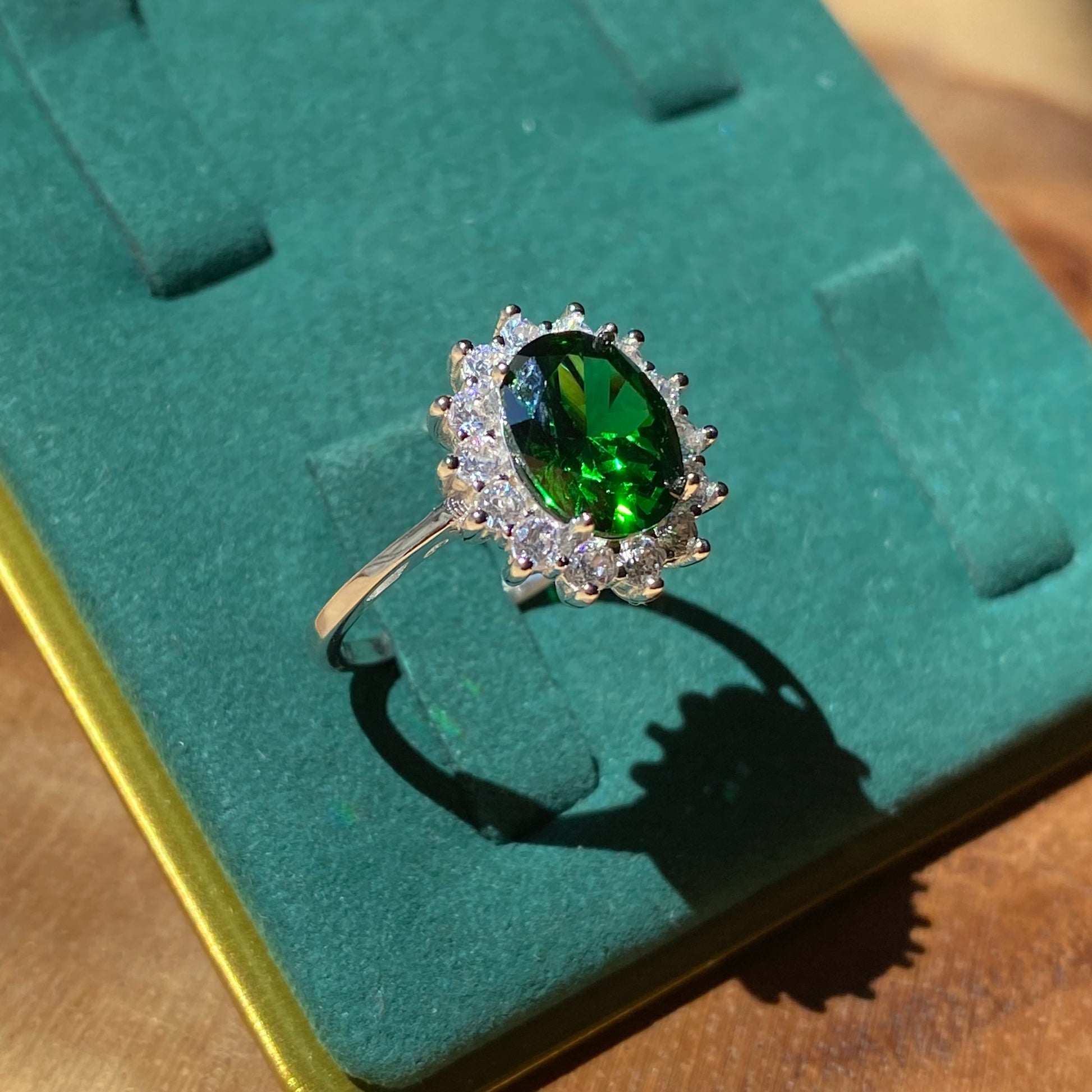 Anillo Imperio Verde – Jewelry