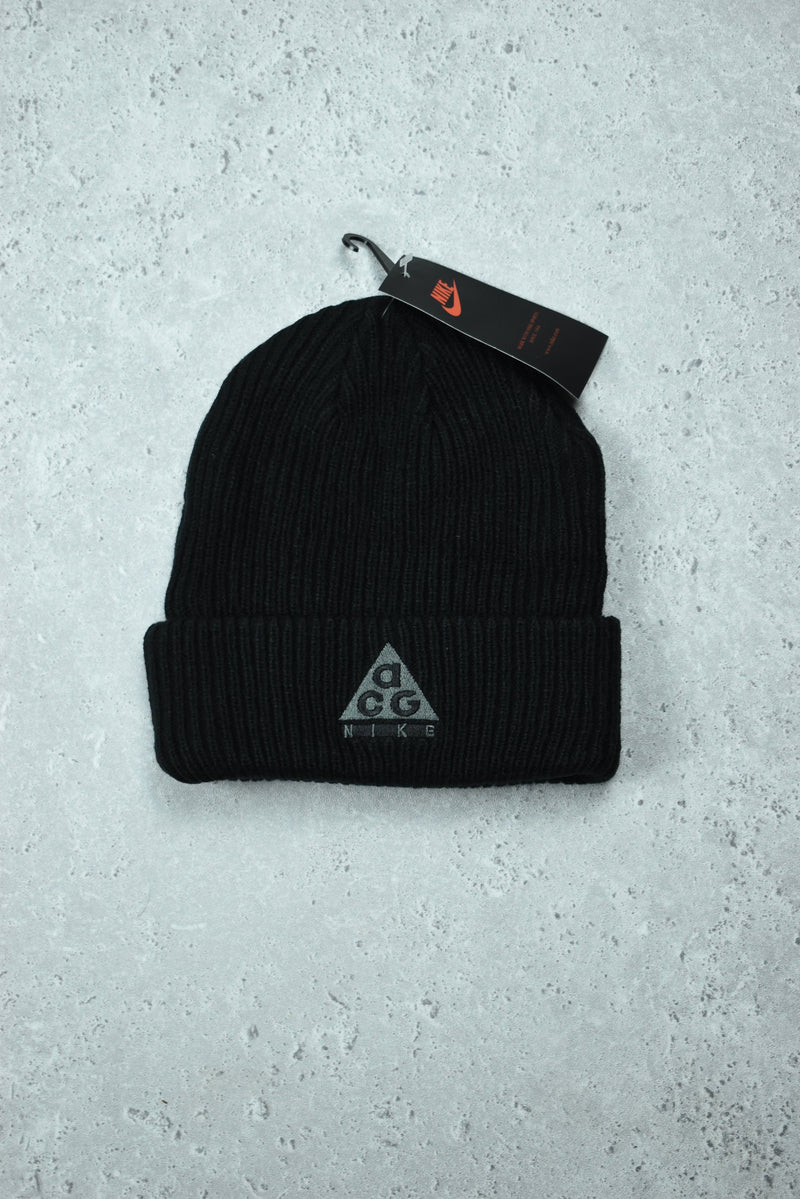 Nike ACG Embroidery Beanie – REVIVED VINTAGE