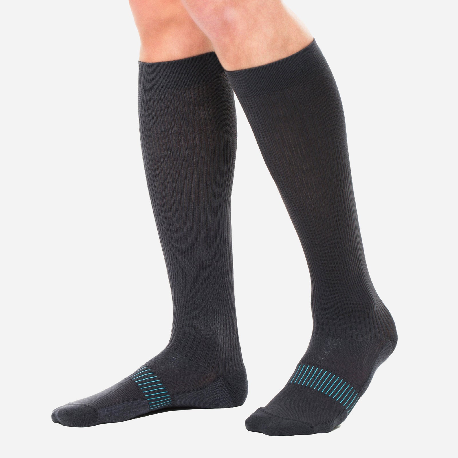 Copper Fit Ice Compression Socks Menthol Infused Black S/M. New In Box