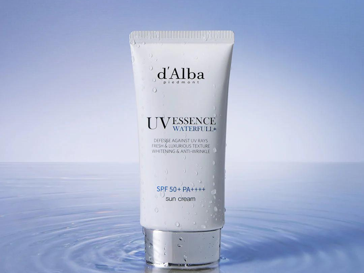 d'Alba UV Essence Waterfull+ Sun Cream 