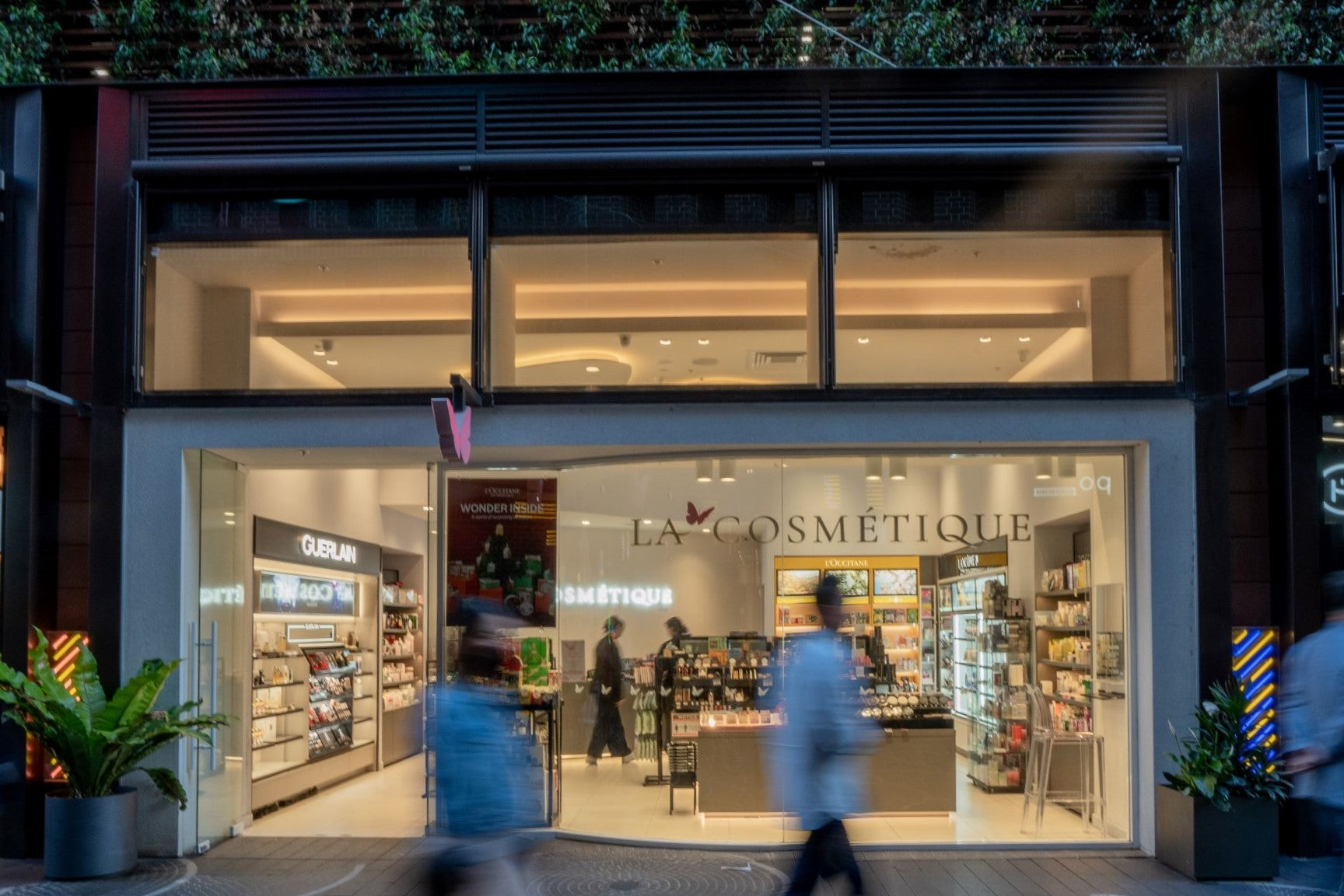 La Cosmetique store front in Darling Square