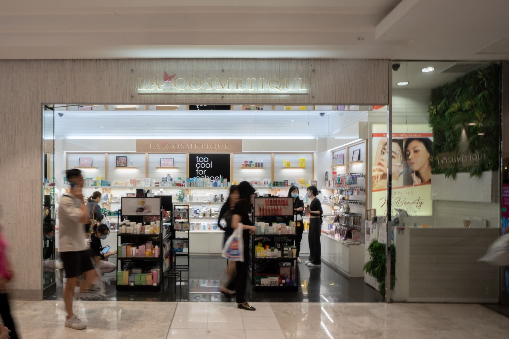 Store Locations | La Cosmetique - Leading Korean Beauty Store