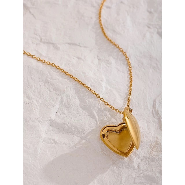 gold heart locket necklace australia