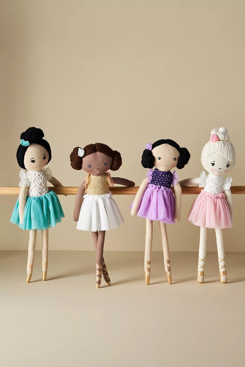 Stella, 18 Doll Star Fashion Gift Box Set