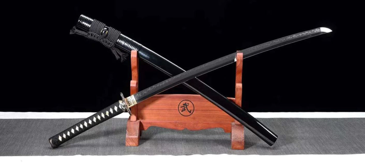 Les différents éléments qui composent un katana sabre japonais