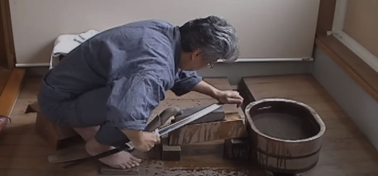 polishing a katana