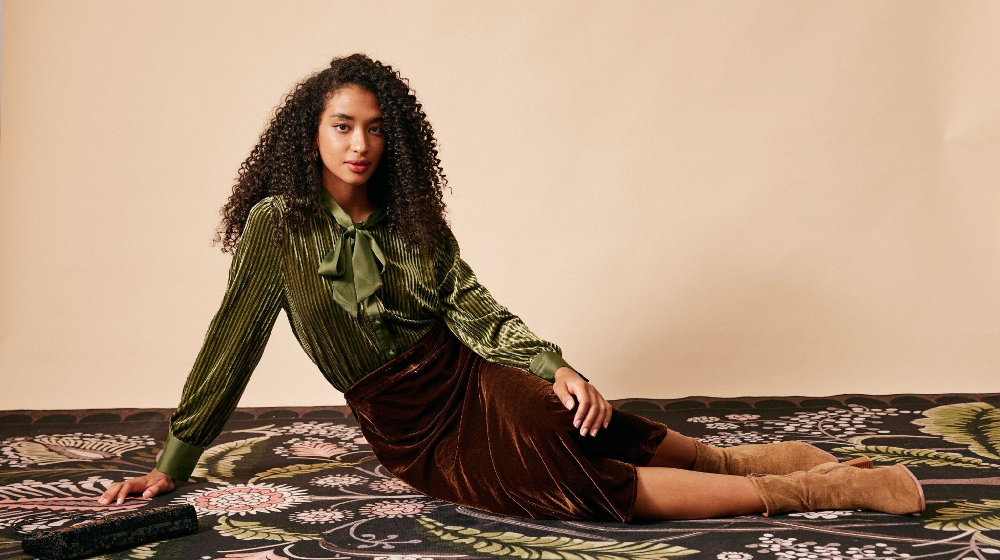 The Green Solid Tie Neck Velvet Blouse | RIHOAS