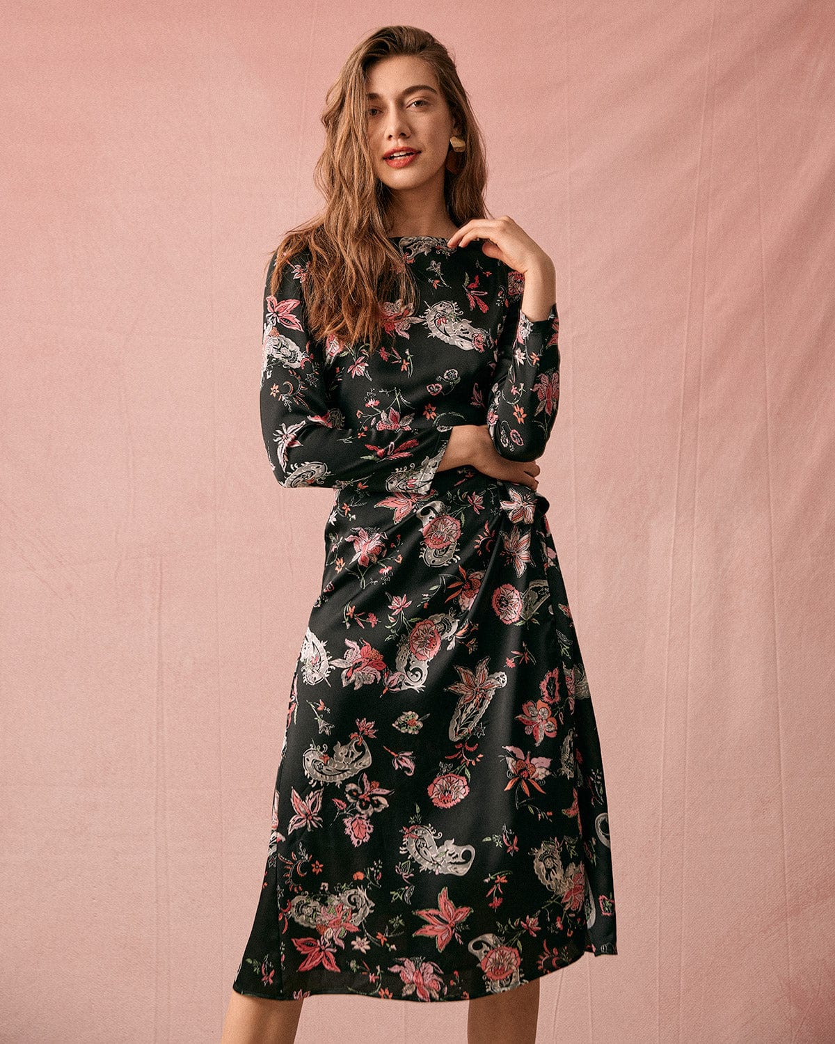 Black Floral Ruched Long Sleeve Midi Dress