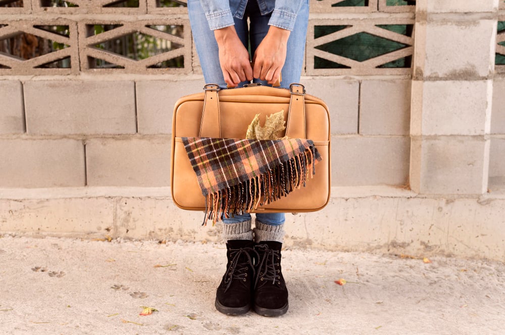 Choose the Perfect Shade for Leather Briefcase