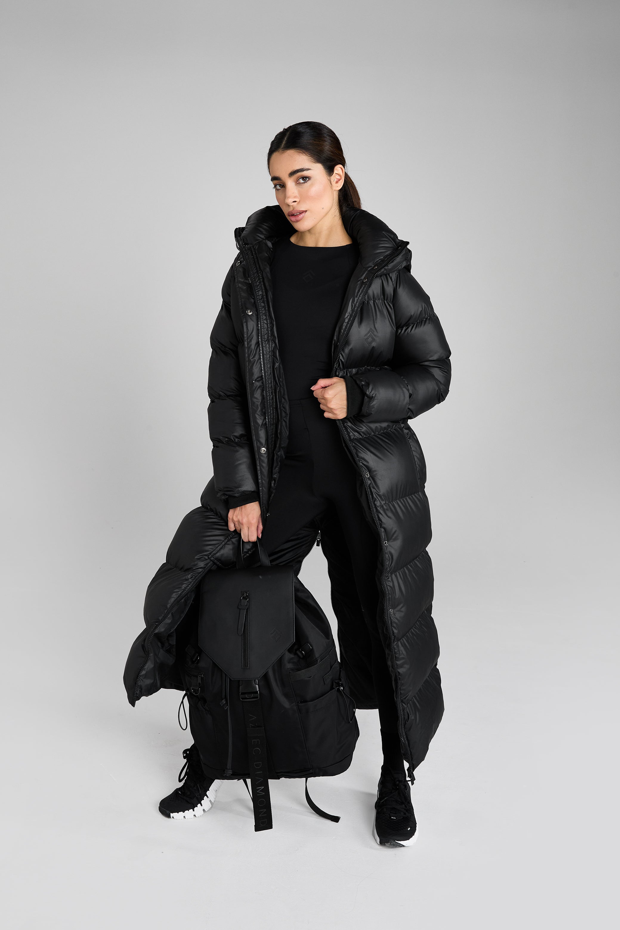 MRKT ECOM JUNEBlacklongpuffer AW24LPUJKTBLK