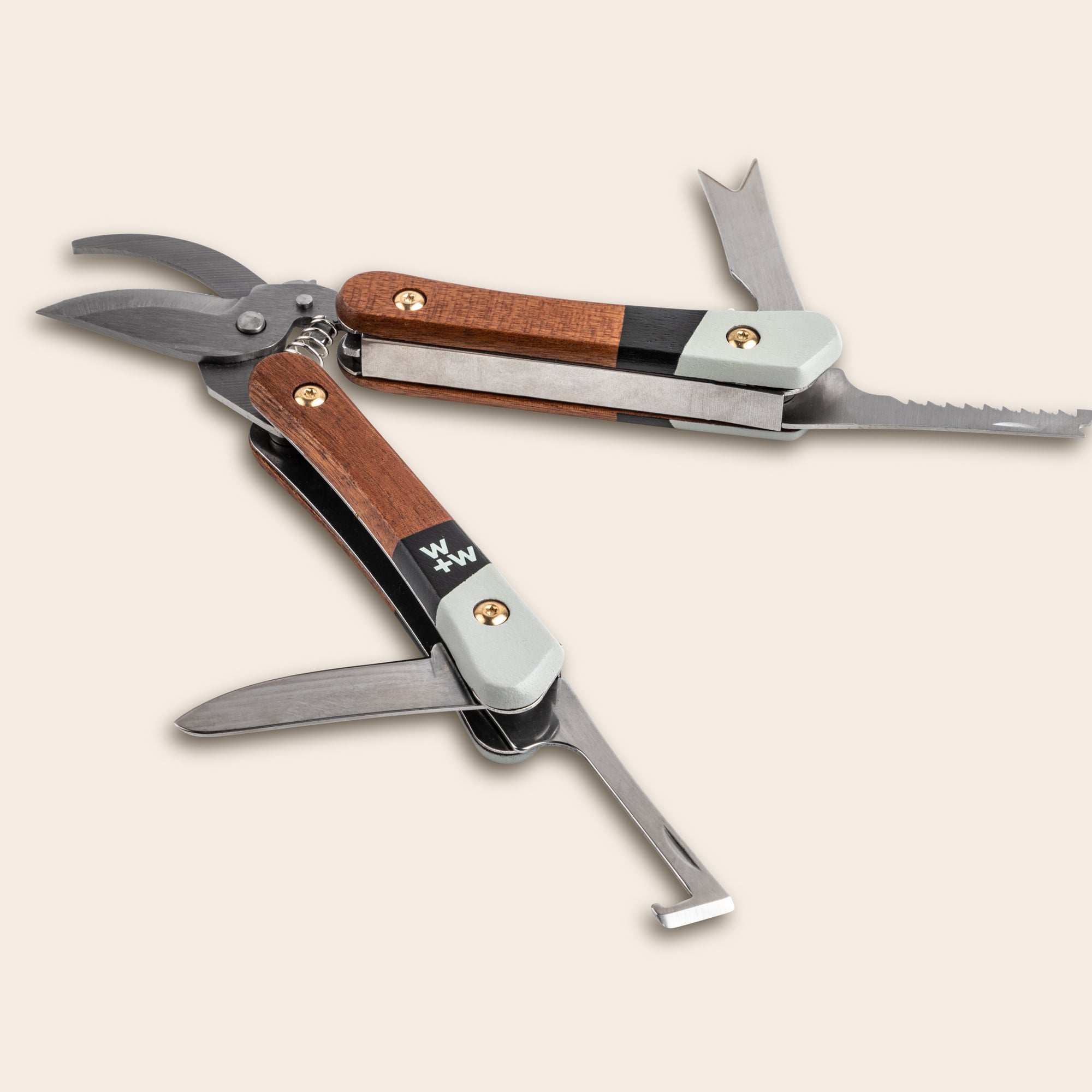 Fishing Multi-Tool Acacia wood & Titanium Finish – Monoyono