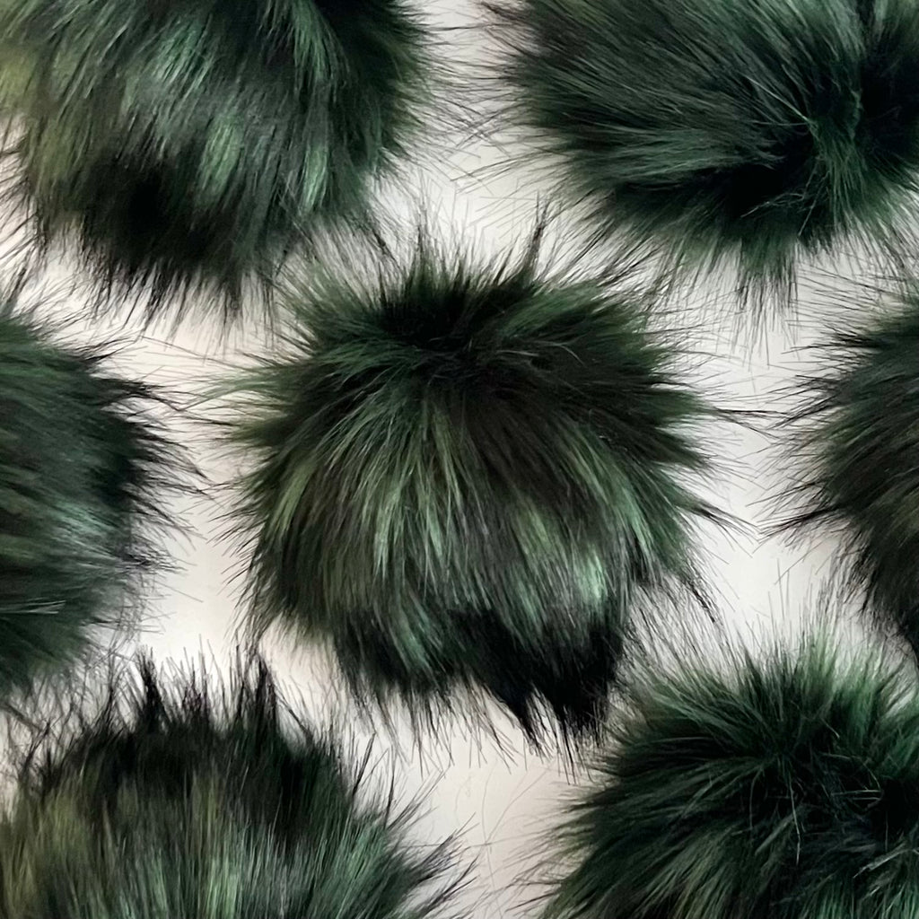 KODIAK luxury faux fur pom pom