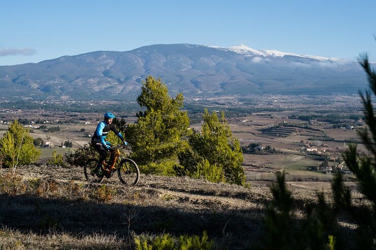 The Grand Traverse of Vaucluse by MTB