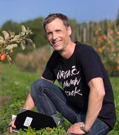 picture of producer in his vineyard