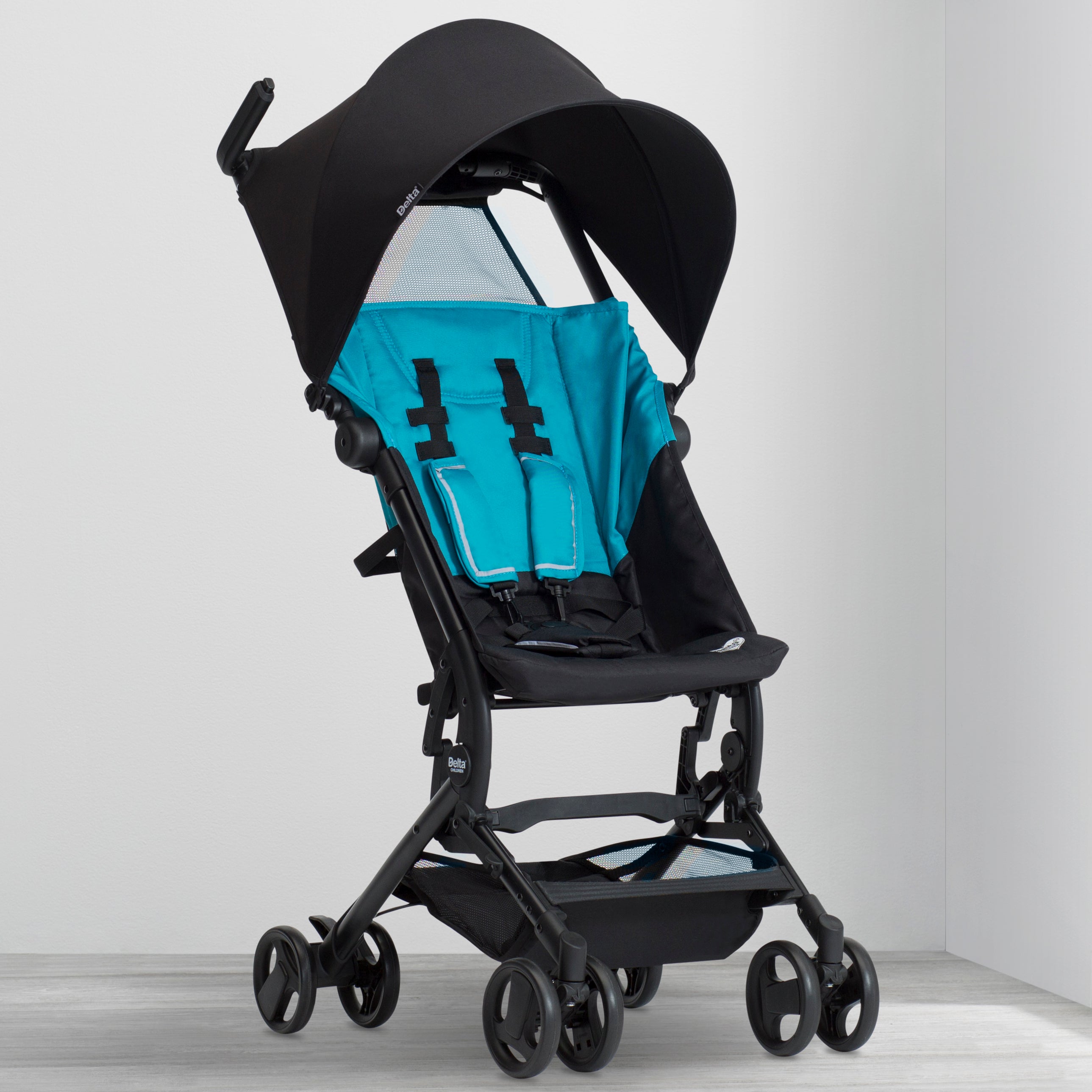 clutch stroller delta