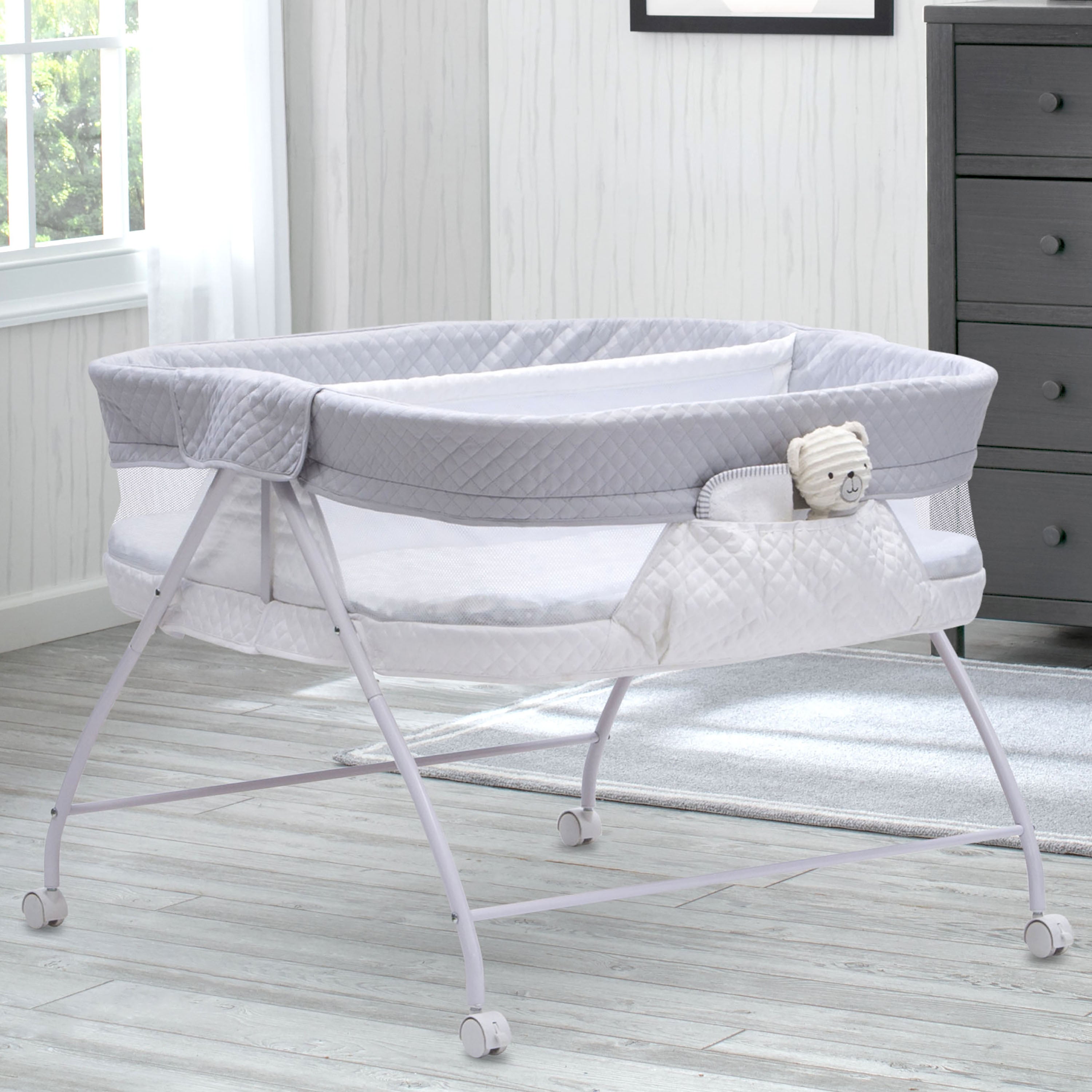 bassinet table