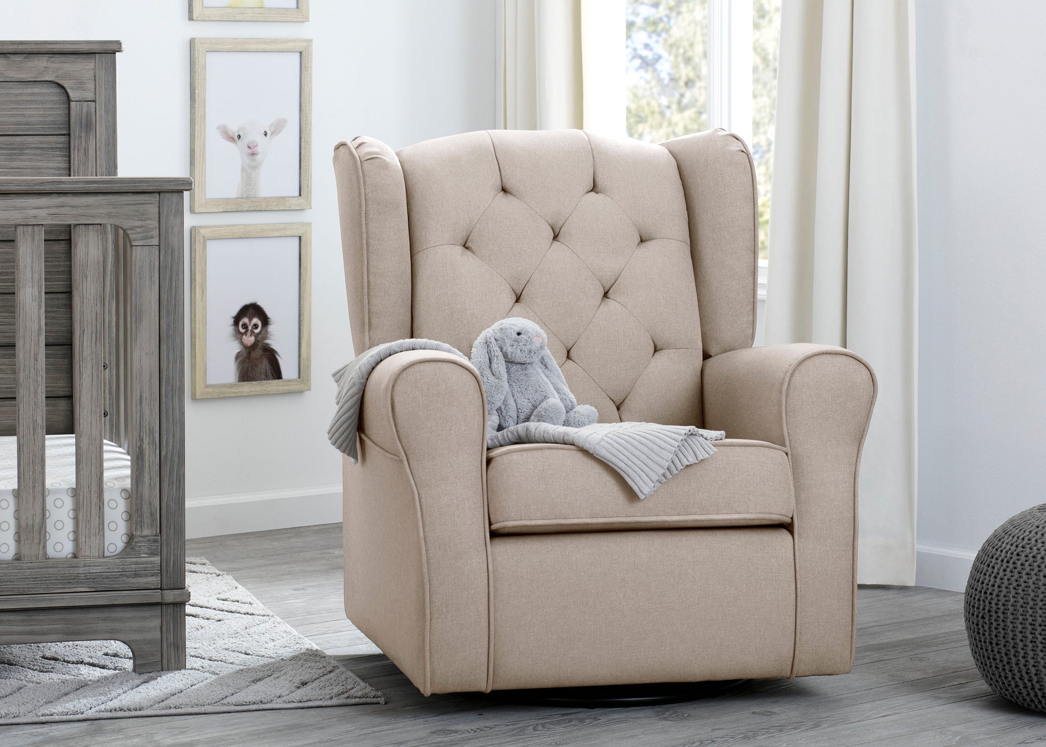 Baby Nursery Gliders, Recliners & Rocking Chairs | Delta Children