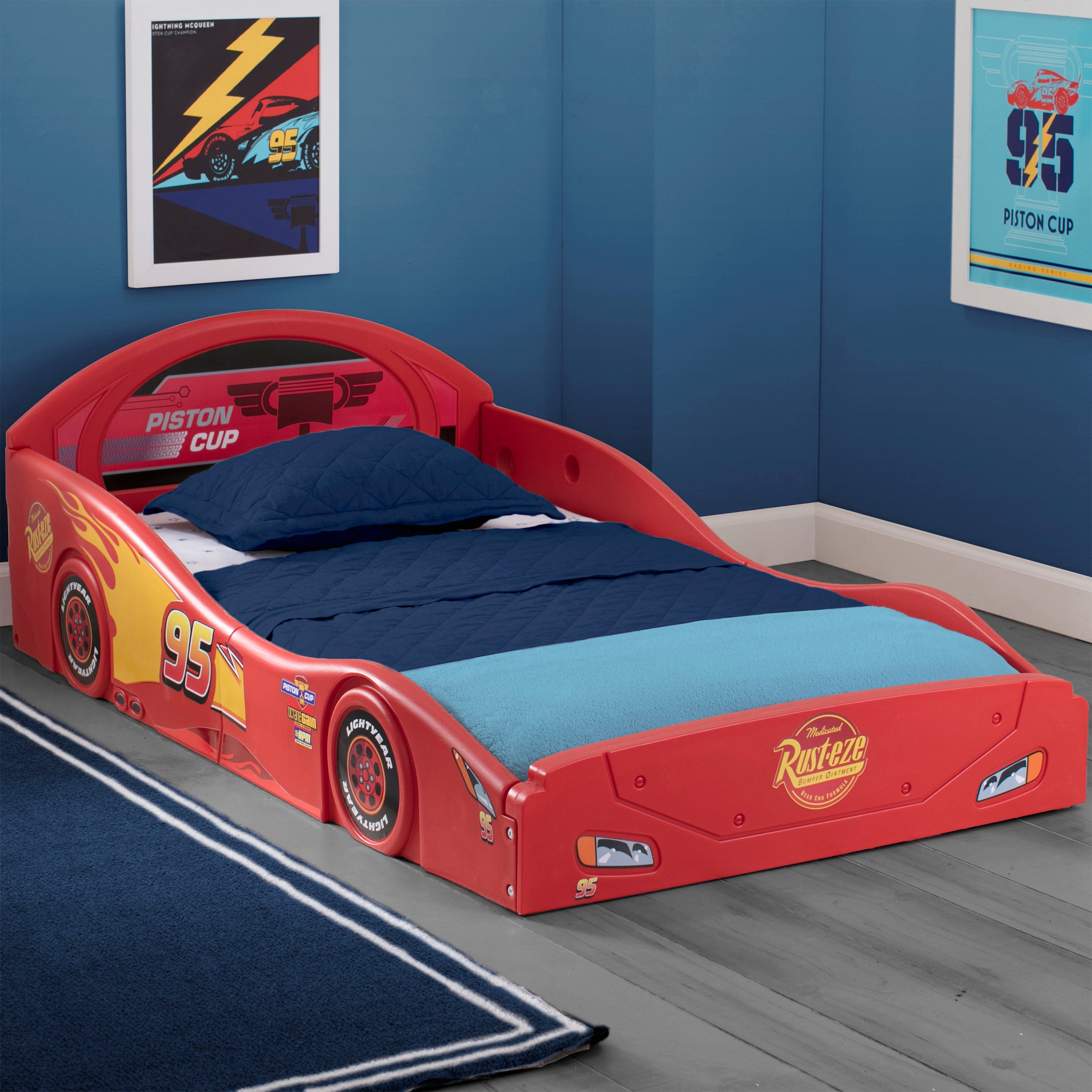 rooms to go lightning mcqueen bed