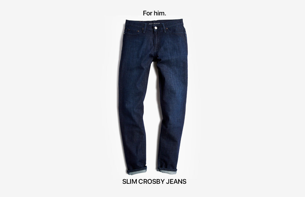 A pair of dark blue slim jeans for men