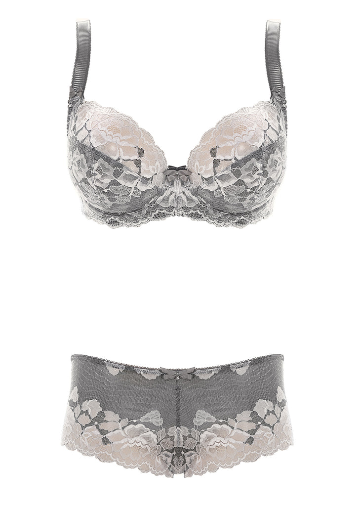 Buy Women's La Senza Solid Padded Wired Plunge Bra with Hook and Loop  Closure Online