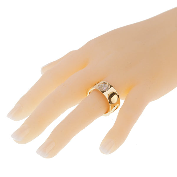 Louis Vuitton Petite Fleur Diamond Gold Ring For Sale at 1stDibs