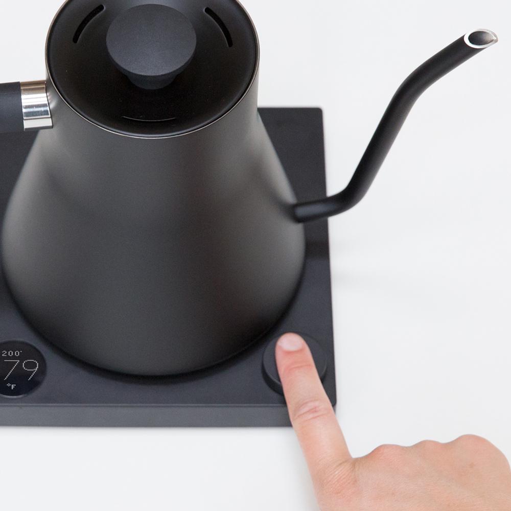 Induction Kettle Black Michael Graves – Bright Kitchen