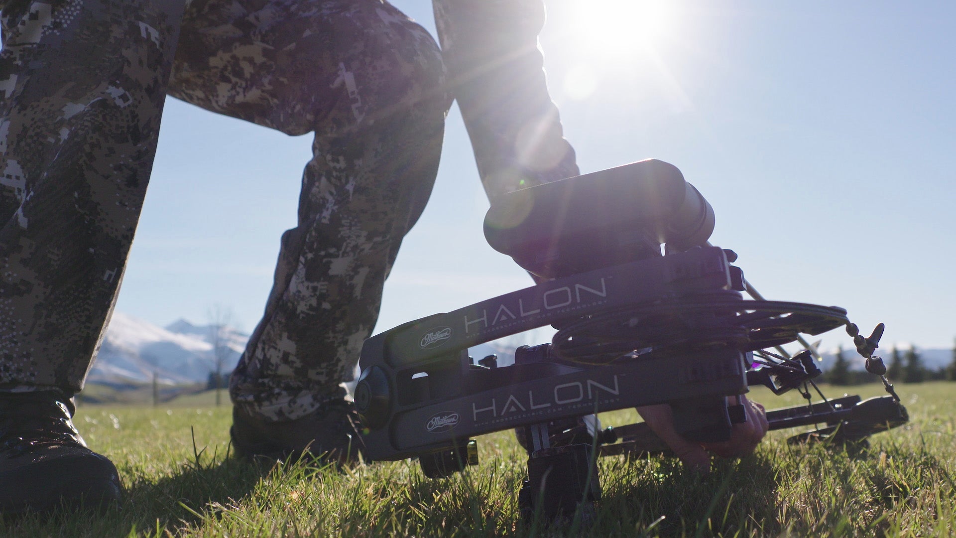 Rob practices his bow in New Zealand. The Mathews Halon performed perfectly after 18+ hour the international trip