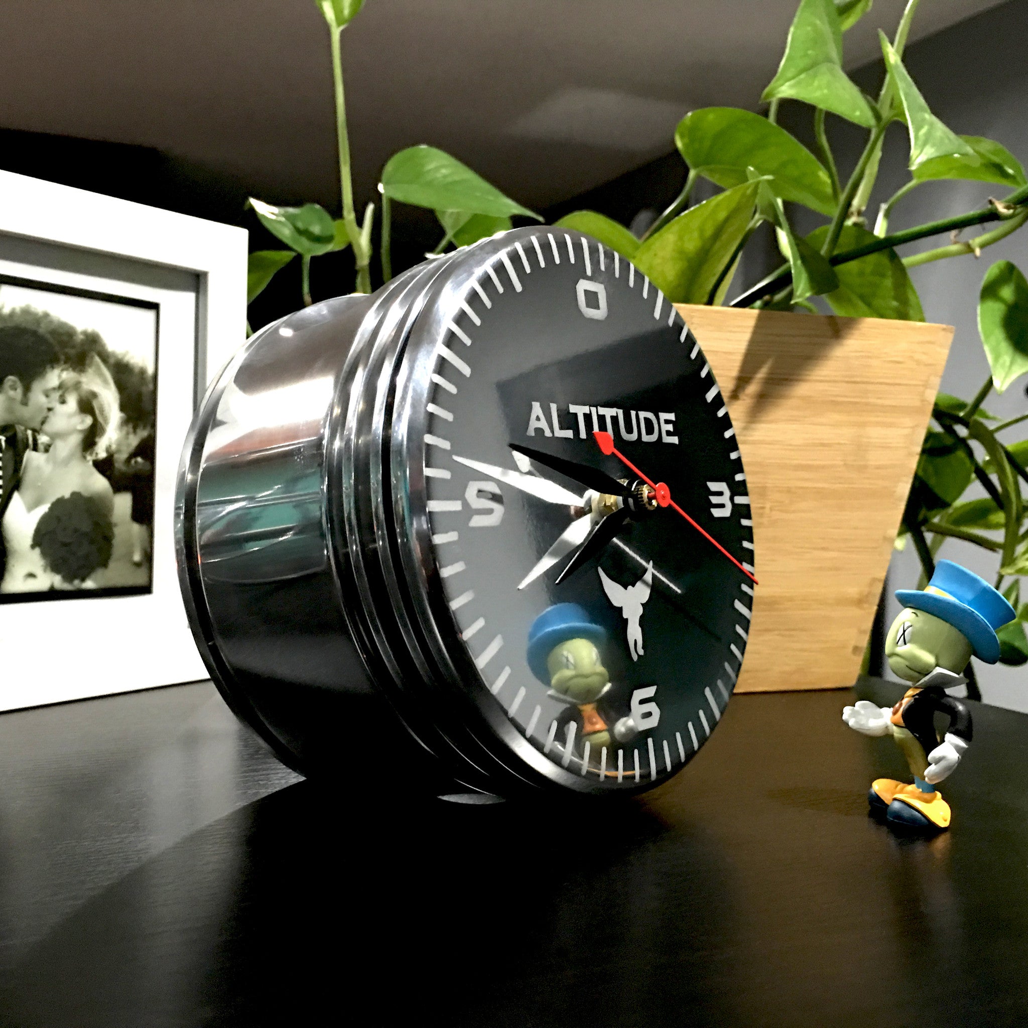 Altimeter Wwii Airplane Radial Engine Piston Desk Clock Aviation