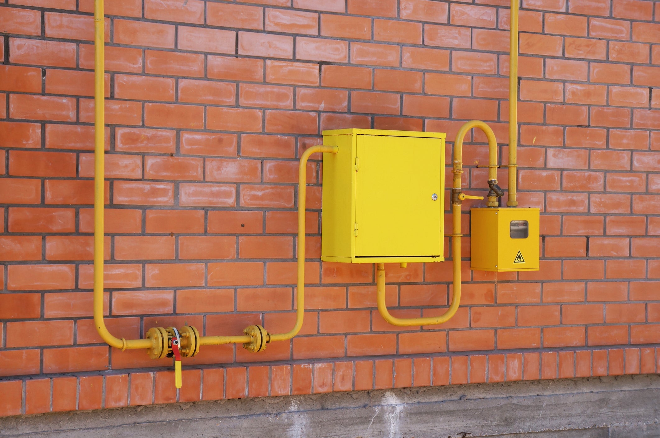 Close-up view of the gas distribution point in a private residence